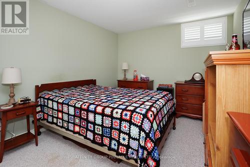 5 Susan Court, Kawartha Lakes (Lindsay), ON - Indoor Photo Showing Bedroom