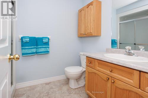 5 Susan Court, Kawartha Lakes (Lindsay), ON - Indoor Photo Showing Bathroom