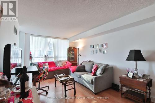 2531 - 35 Viking Lane, Toronto, ON - Indoor Photo Showing Living Room