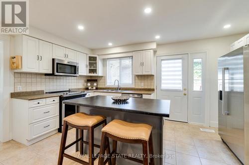 3448 Caplan Crescent, Burlington (Palmer), ON - Indoor Photo Showing Kitchen