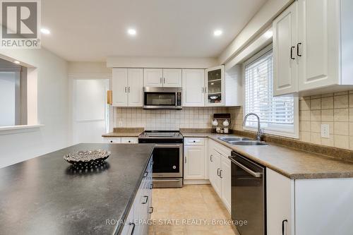 3448 Caplan Crescent, Burlington (Palmer), ON - Indoor Photo Showing Kitchen With Double Sink