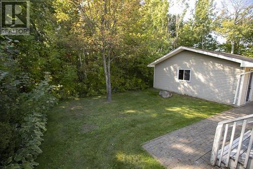 885 Pine St, Sault Ste. Marie, ON - Outdoor