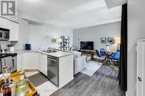 720 - 219 Fort York Boulevard, Toronto, ON - Indoor Photo Showing Kitchen With Double Sink