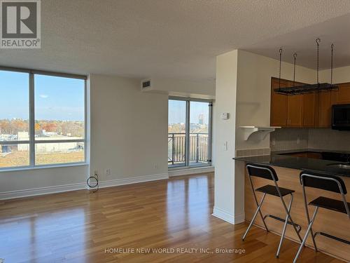 907 - 1103 Leslie Street, Toronto, ON - Indoor Photo Showing Other Room