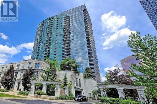 427 - 25 Greenview Avenue, Toronto, ON - Outdoor With Facade