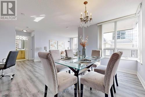 427 - 25 Greenview Avenue, Toronto, ON - Indoor Photo Showing Dining Room