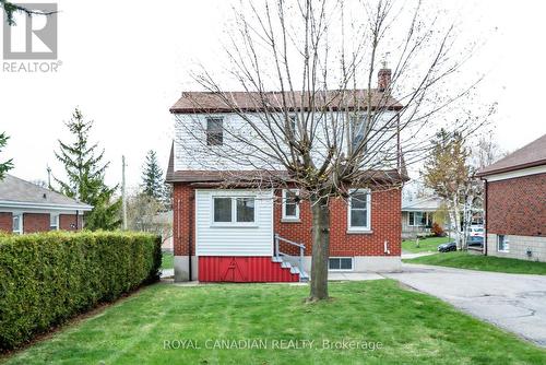 1 - 224 College Avenue, Oshawa, ON - Outdoor