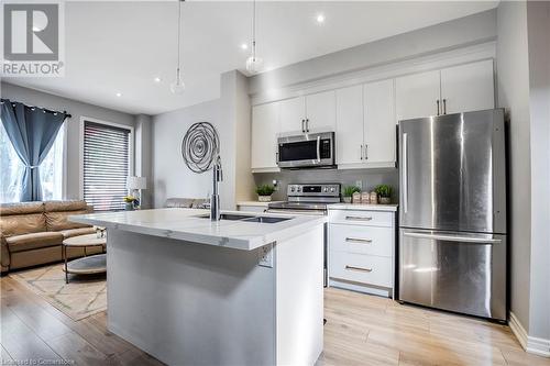 607 Knox Avenue, Hamilton, ON - Indoor Photo Showing Kitchen With Double Sink With Upgraded Kitchen