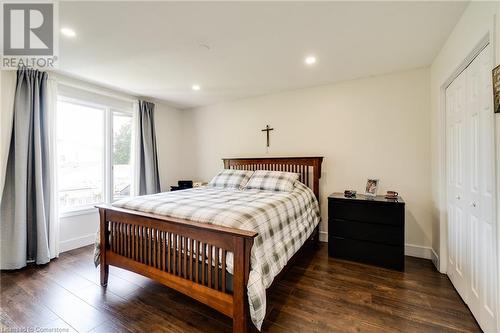 3448 Caplan Crescent, Burlington, ON - Indoor Photo Showing Bedroom