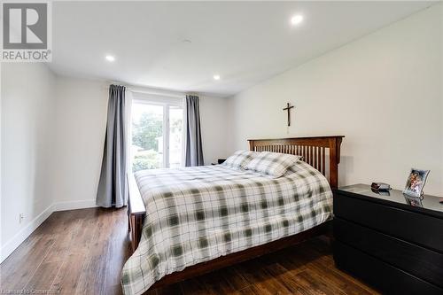 3448 Caplan Crescent, Burlington, ON - Indoor Photo Showing Bedroom