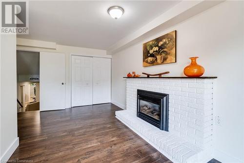 3448 Caplan Crescent, Burlington, ON - Indoor Photo Showing Living Room With Fireplace