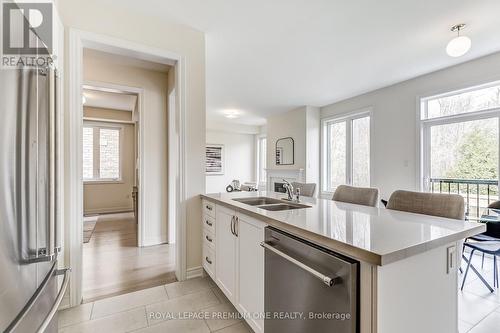 468 Black Cherry Crescent, Shelburne, ON - Indoor Photo Showing Kitchen With Double Sink