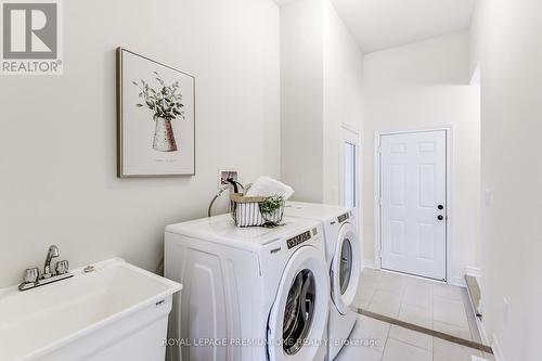 468 Black Cherry Crescent, Shelburne, ON - Indoor Photo Showing Laundry Room