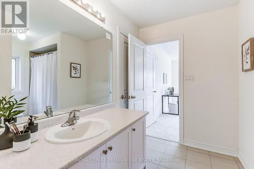 468 Black Cherry Crescent, Shelburne, ON - Indoor Photo Showing Bathroom