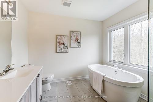 468 Black Cherry Crescent, Shelburne, ON - Indoor Photo Showing Bathroom