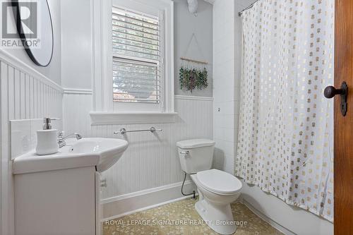 125 North Main Street, Norfolk (Simcoe), ON - Indoor Photo Showing Bathroom