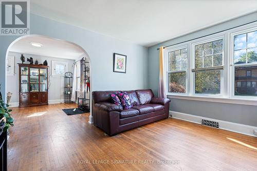 125 North Main Street, Norfolk (Simcoe), ON - Indoor Photo Showing Living Room