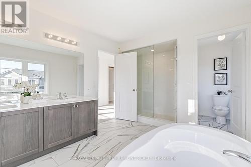 100 Limestone Lane, Shelburne, ON - Indoor Photo Showing Bathroom