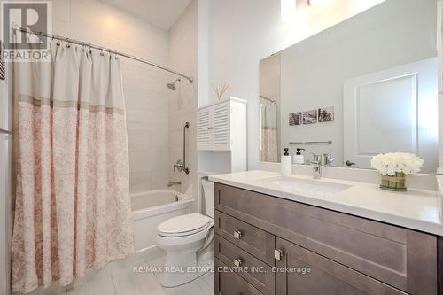 113 - 1880 Gordon Street, Guelph (Pine Ridge), ON - Indoor Photo Showing Bathroom