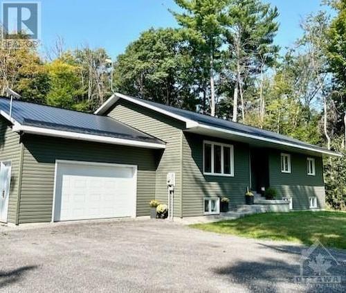 513 Stewartville Road, Arnprior, ON - Outdoor