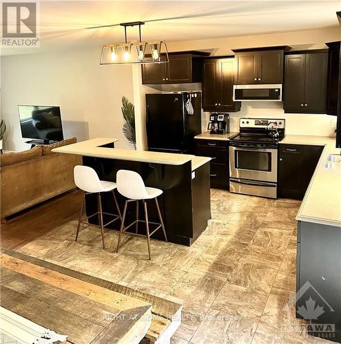 513 Stewartville Road, Mcnab/Braeside, ON - Indoor Photo Showing Kitchen