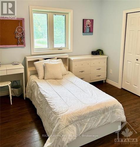 513 Stewartville Road, Mcnab/Braeside, ON - Indoor Photo Showing Bedroom