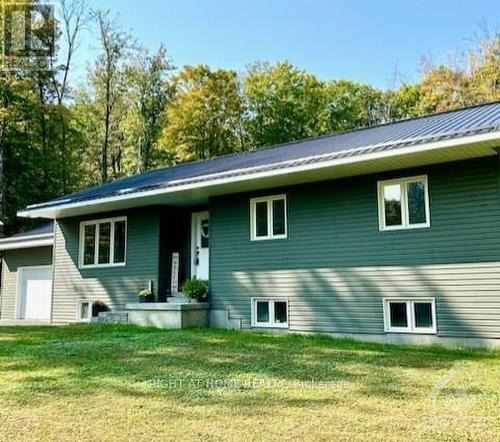 513 Stewartville Road, Mcnab/Braeside, ON - Outdoor