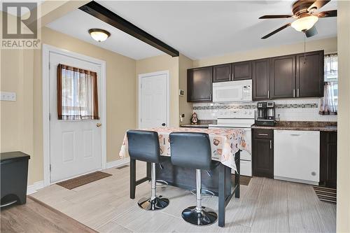 637 Bedford Street, Cornwall, ON - Indoor Photo Showing Kitchen