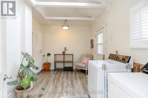 846 Lorne Avenue, London, ON - Indoor Photo Showing Laundry Room