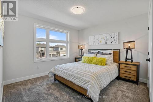 2578 Buroak Drive, London, ON - Indoor Photo Showing Bedroom