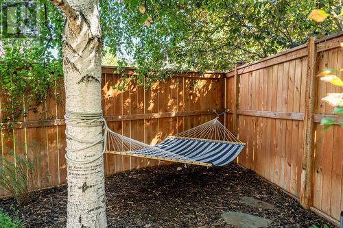 Great place to relax - 432 Strathcona Mews Sw, Calgary, AB - Outdoor