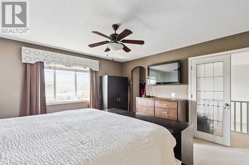 69 Evansbrooke Park Nw, Calgary, AB - Indoor Photo Showing Bedroom