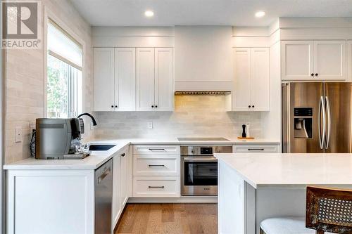 51 Evergreen Manor Sw, Calgary, AB - Indoor Photo Showing Kitchen With Stainless Steel Kitchen With Upgraded Kitchen