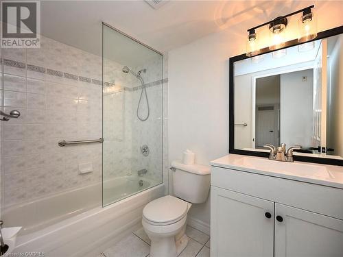 2301 Parkhaven Boulevard Unit# 204, Oakville, ON - Indoor Photo Showing Bathroom