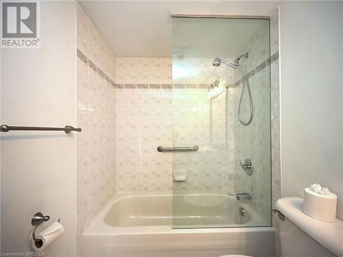 2301 Parkhaven Boulevard Unit# 204, Oakville, ON - Indoor Photo Showing Bathroom