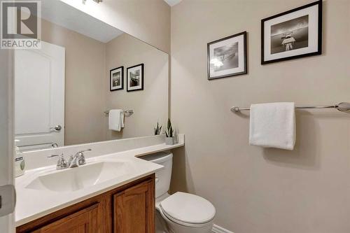 Powder Room - 153 Woodglen Grove Sw, Calgary, AB - Indoor Photo Showing Bathroom