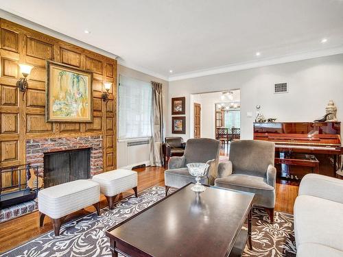 Salle familiale - 7 Rue Granville, Hampstead, QC - Indoor Photo Showing Living Room With Fireplace