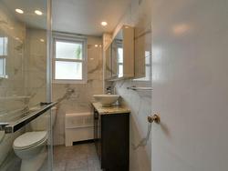 Ensuite bathroom - 