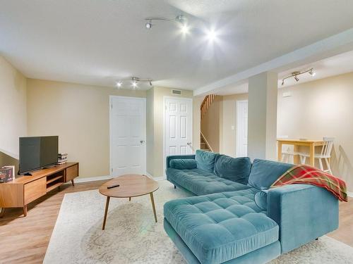 Family room - 104 Rue Du Plein-Air, Gatineau (Hull), QC - Indoor Photo Showing Living Room