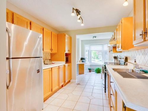 Kitchen - 104 Rue Du Plein-Air, Gatineau (Hull), QC - Indoor Photo Showing Kitchen With Double Sink