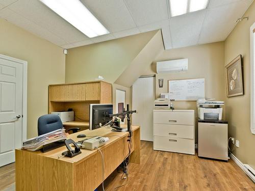 Bureau - 716  - 718 Rue Short, Sherbrooke (Les Nations), QC - Indoor Photo Showing Office