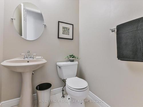 3588 Thorpedale Crt, Mississauga, ON - Indoor Photo Showing Bathroom