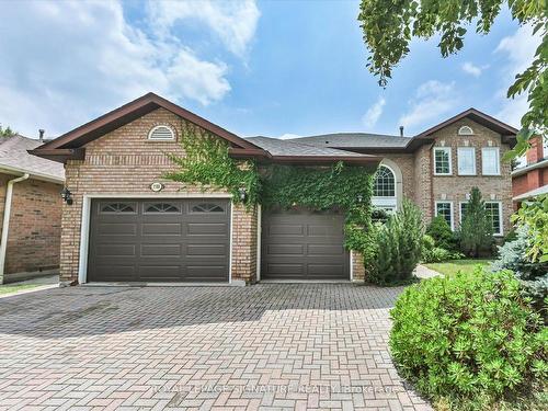 3588 Thorpedale Crt, Mississauga, ON - Outdoor