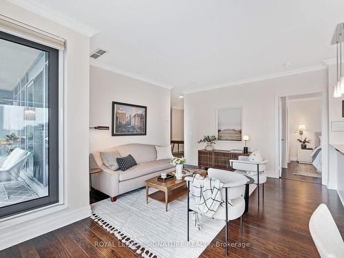 704-20 Gothic Ave, Toronto, ON - Indoor Photo Showing Living Room