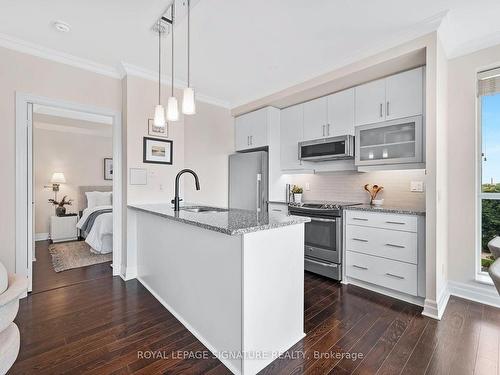 704-20 Gothic Ave, Toronto, ON - Indoor Photo Showing Kitchen With Stainless Steel Kitchen With Upgraded Kitchen