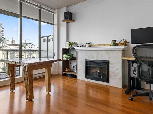 308-845 Yates St, Victoria, BC - Indoor With Fireplace