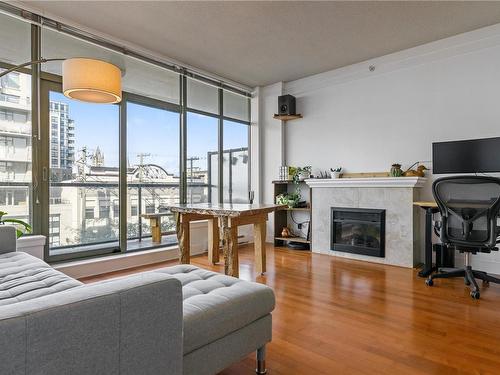 308-845 Yates St, Victoria, BC - Indoor Photo Showing Living Room With Fireplace