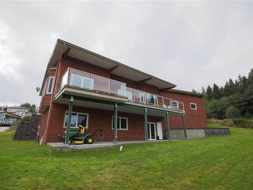 590 Venture Pl, Port Mcneill, BC 