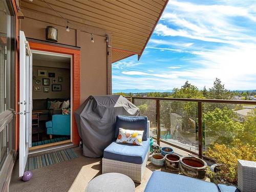 413-4529 West Saanich Rd, Saanich, BC - Outdoor With Balcony With Exterior