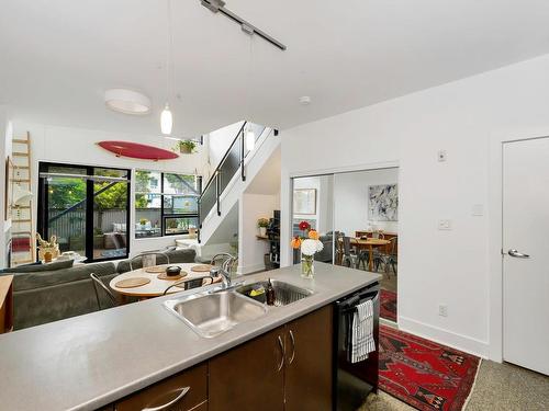 209-400 Sitkum Rd, Victoria, BC - Indoor Photo Showing Kitchen With Double Sink